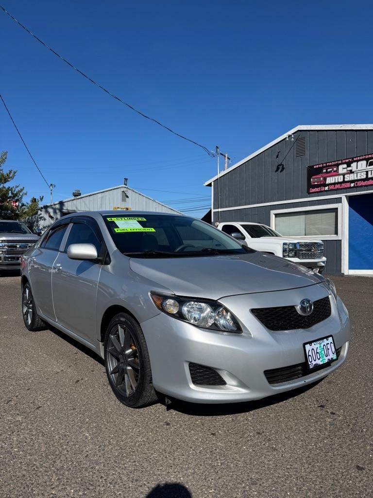Toyota Corolla Base 4-Speed AT 2009