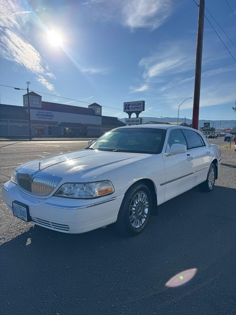 Lincoln Town Car Signature Limited 2008
