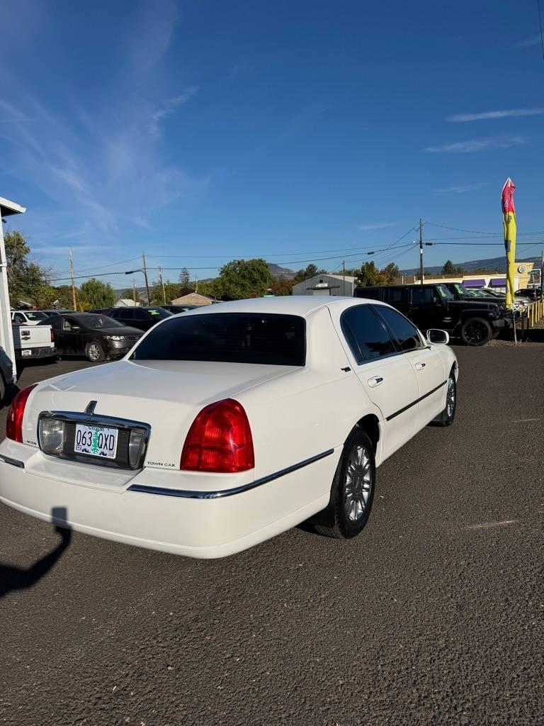 Lincoln Town Car Signature Limited 2008