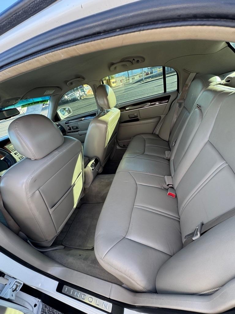 Lincoln Town Car Signature Limited 2008