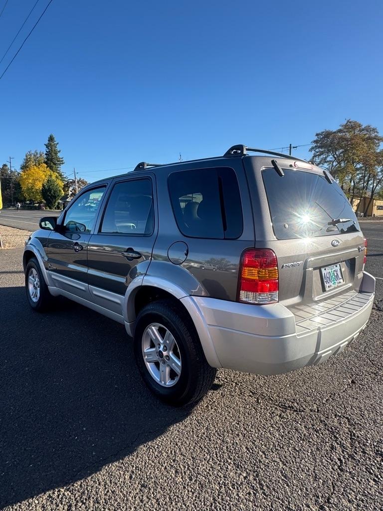 Ford Escape Hybrid FWD 2006