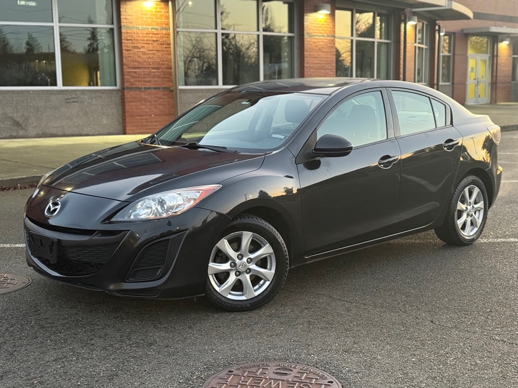 2010 Mazda MAZDA3 i SV 4-Door