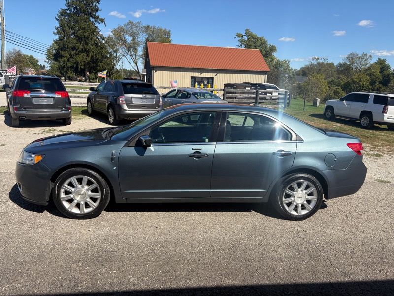 2012 Lincoln MKZ photo 2