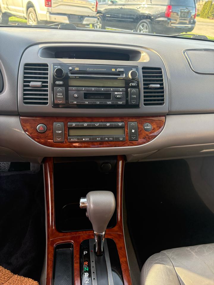 Toyota Camry XLE 2003