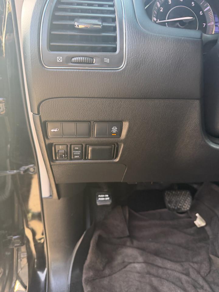 Nissan Armada SV 4WD 2019