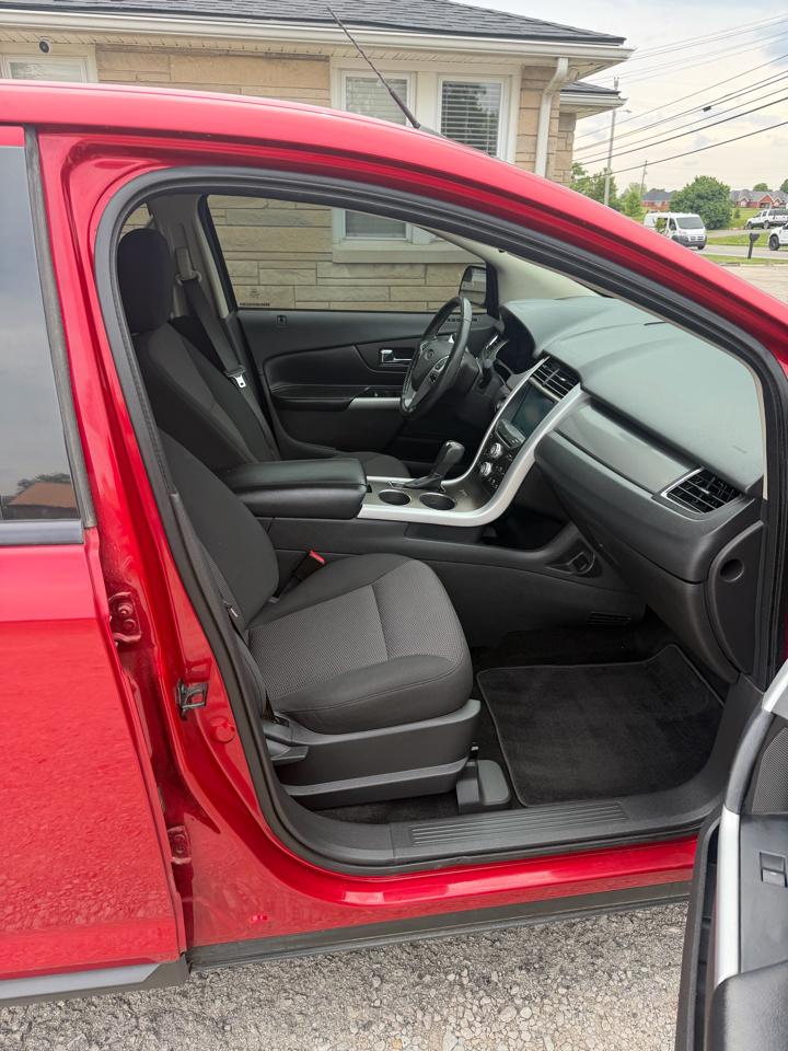 Ford Edge SEL FWD 2011