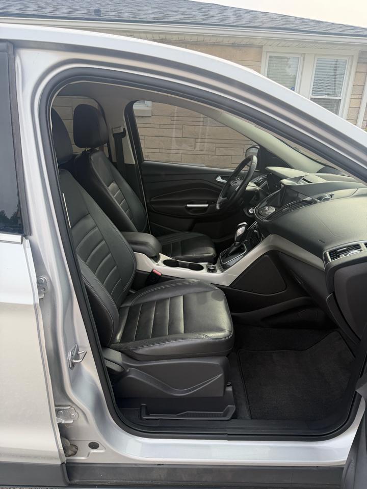 Ford Escape SEL FWD 2013