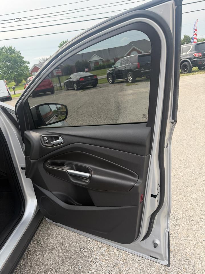 Ford Escape SEL FWD 2013