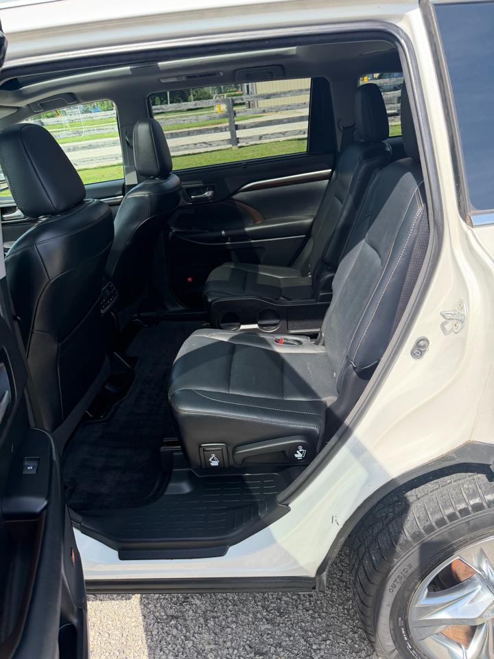 Toyota Highlander Limited AWD V6 2015