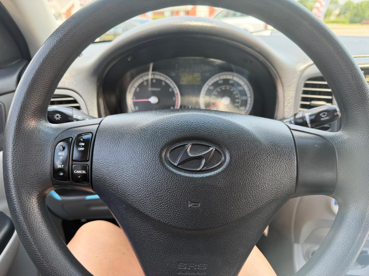 Hyundai Accent GLS 4-Door 2009