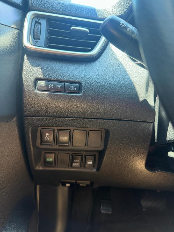 Nissan Rogue SV AWD 2015