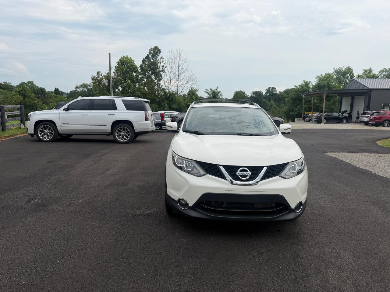 Nissan Rogue Sport SV 4D SUV AWD 2017