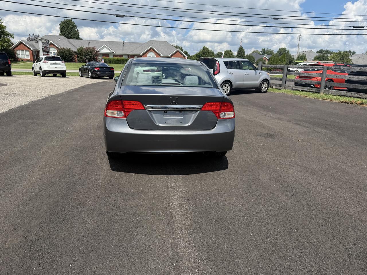 Honda Civic EX Sedan 5-Speed AT 2009