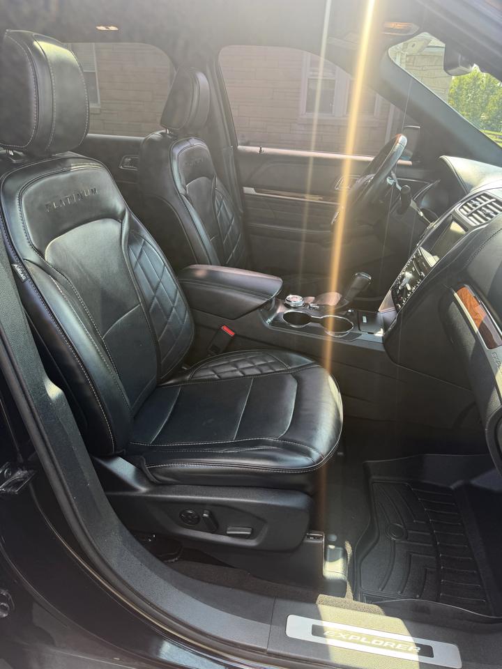 Ford Explorer Platinum AWD 2019