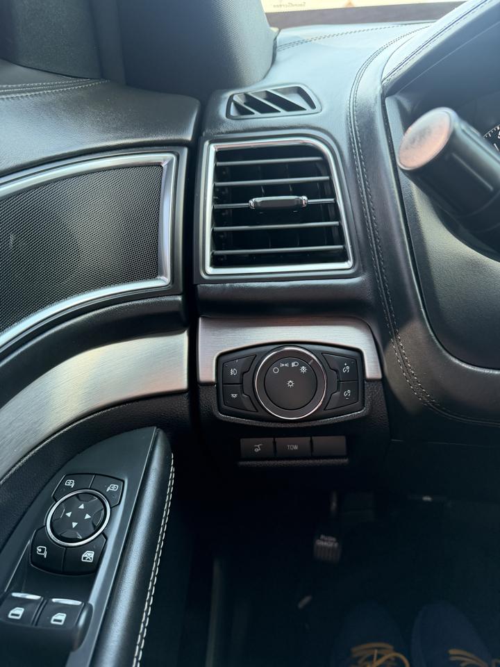 Ford Explorer Platinum AWD 2019