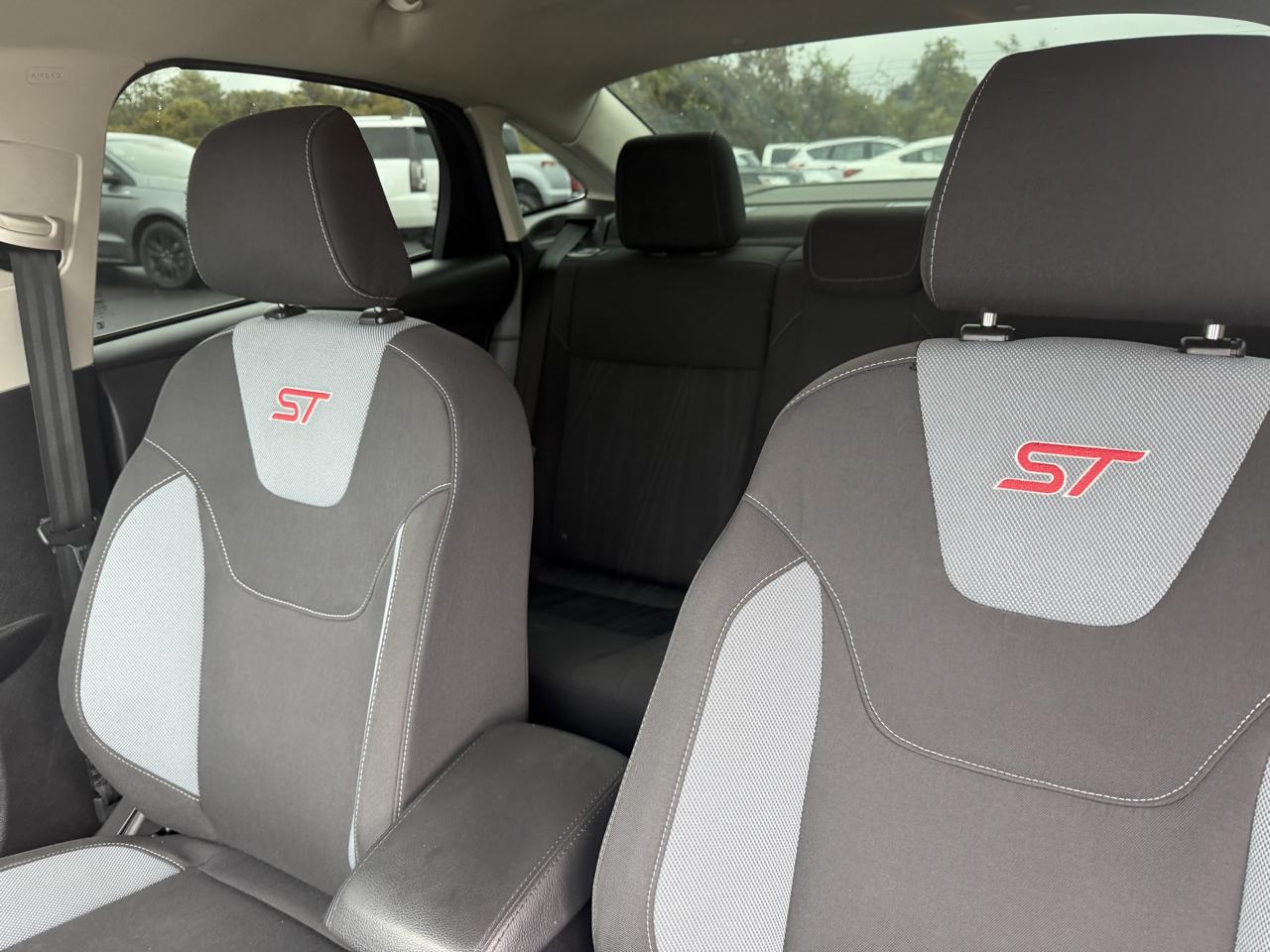 Ford Focus SE Sedan 2015