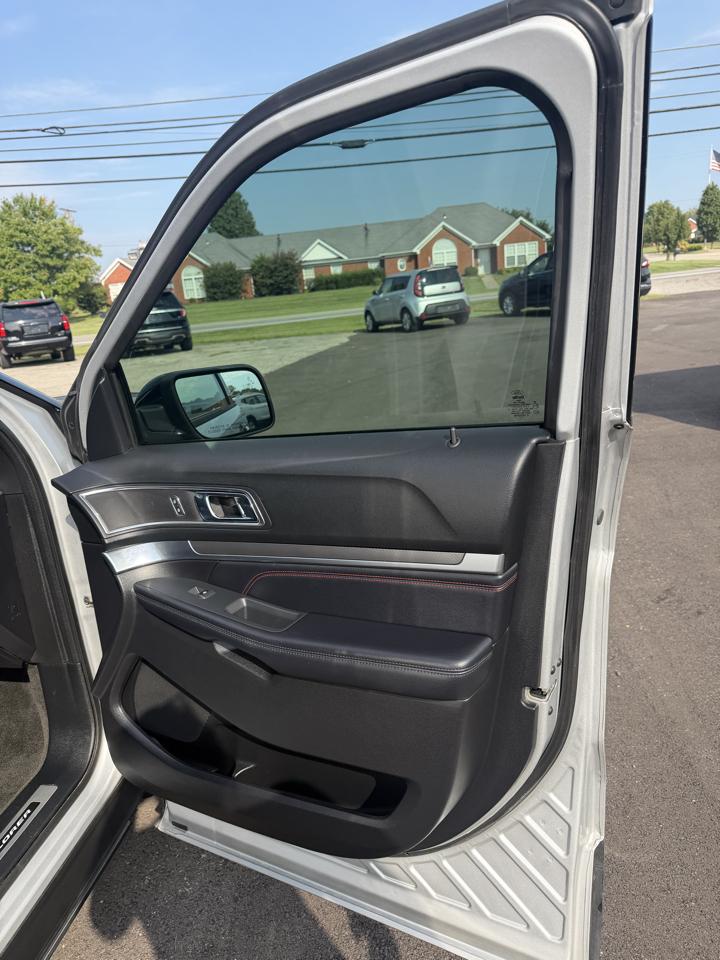 2018 Ford Explorer Sport - Photo 21