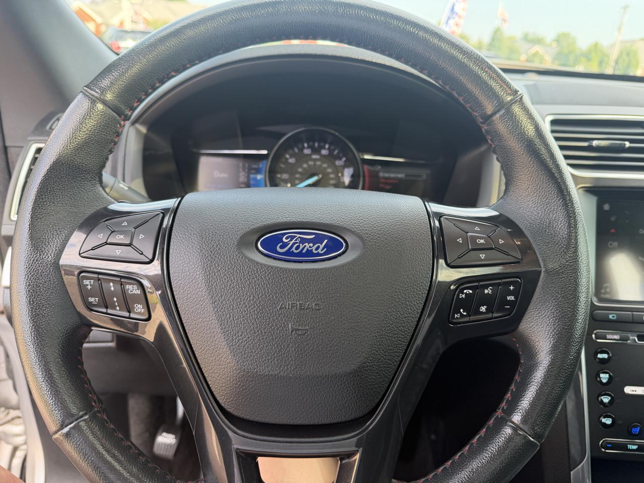 2018 Ford Explorer Sport - Photo 25