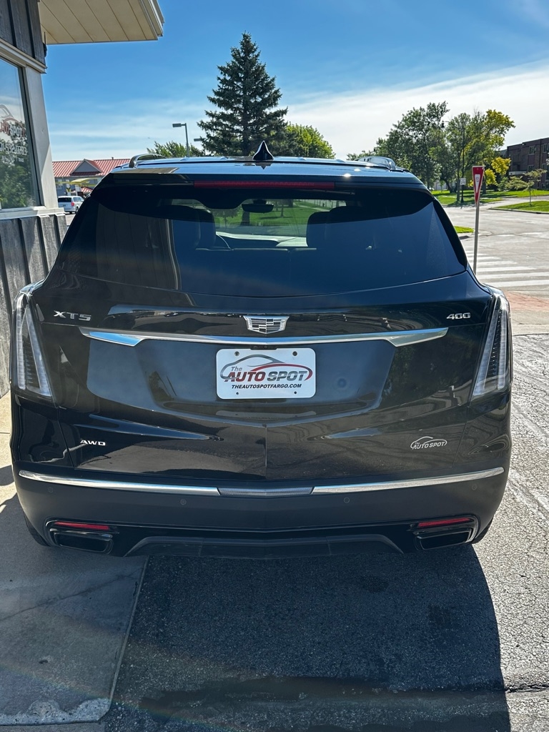 Cadillac XT5  2022