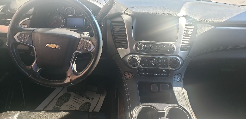 Chevrolet Suburban  2017