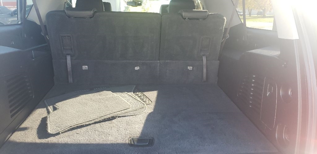 Chevrolet Suburban  2017