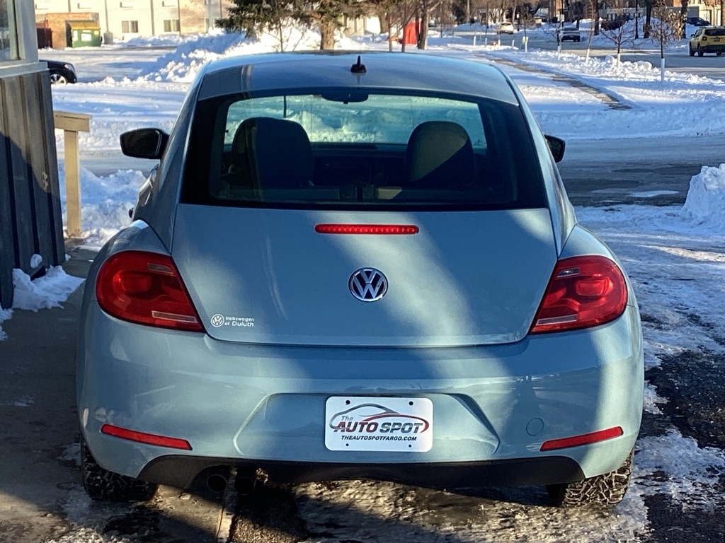 Volkswagen Beetle  2015