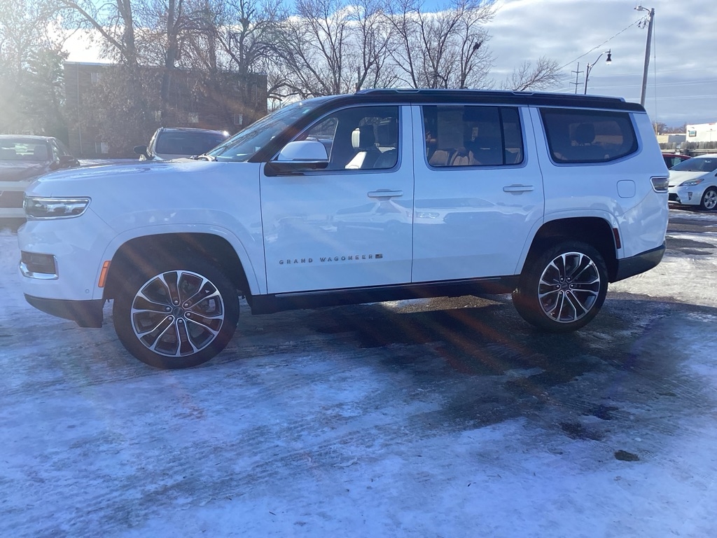 Jeep Grand Wagoneer  2022