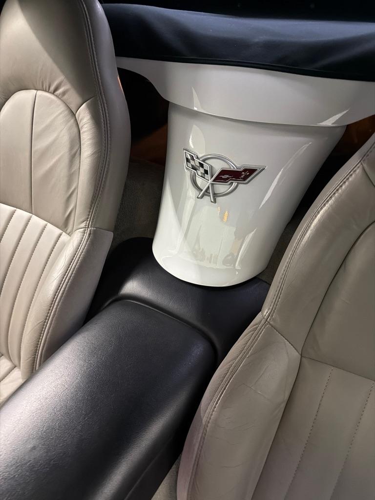 Chevrolet Corvette  1999