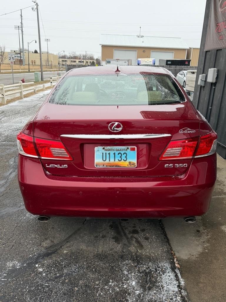 Lexus ES 350  2010