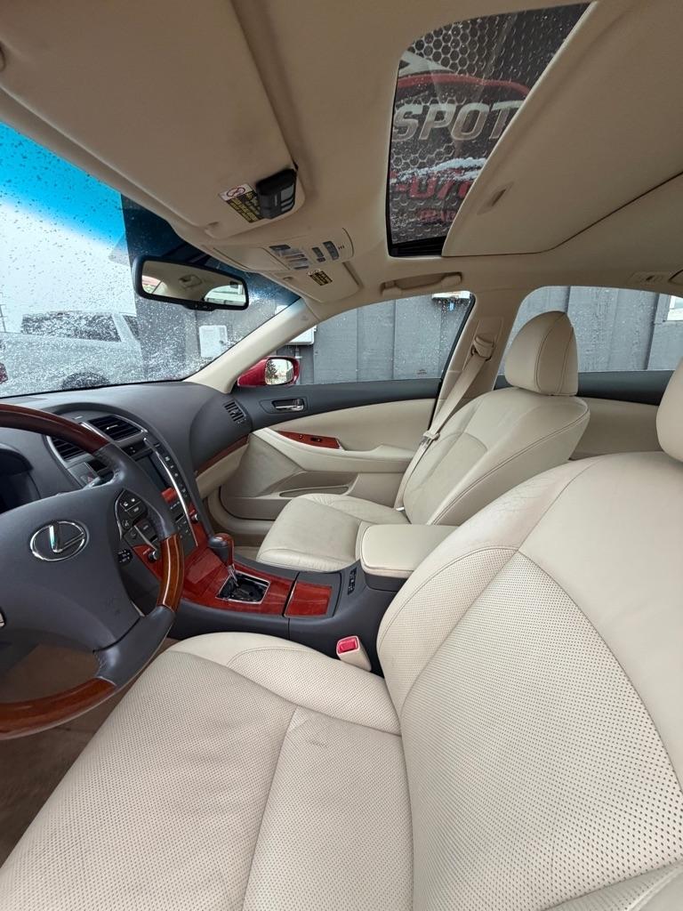 Lexus ES 350  2010