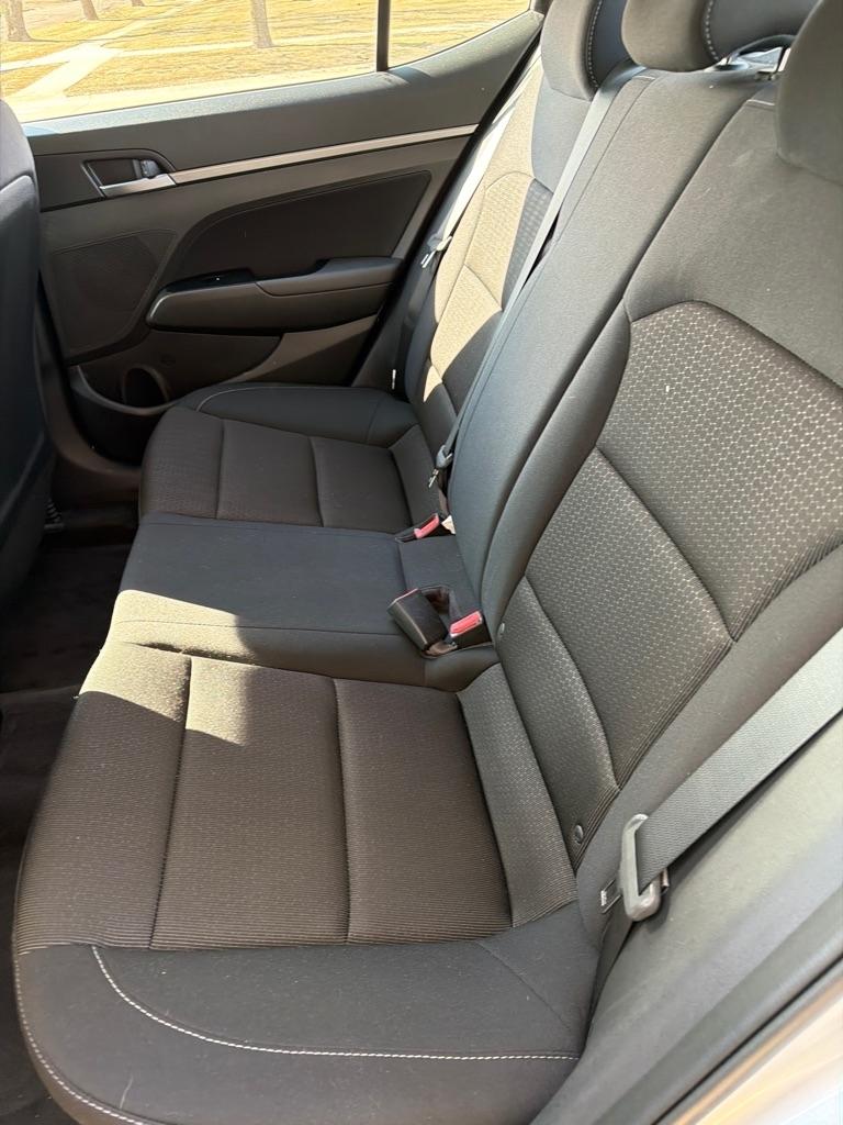 Hyundai Elantra  2018