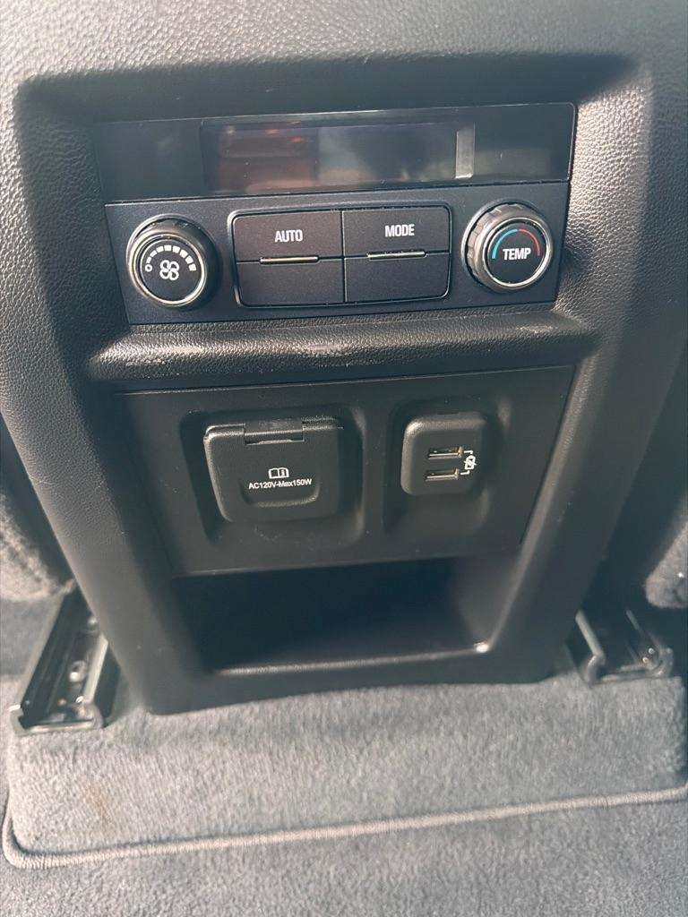 Chevrolet Traverse  2021