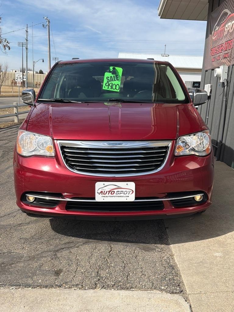2014 Chrysler Town & Country TOURING L