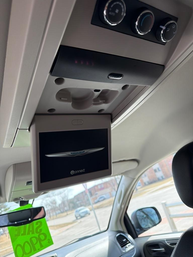 Chrysler Town & Country  2014