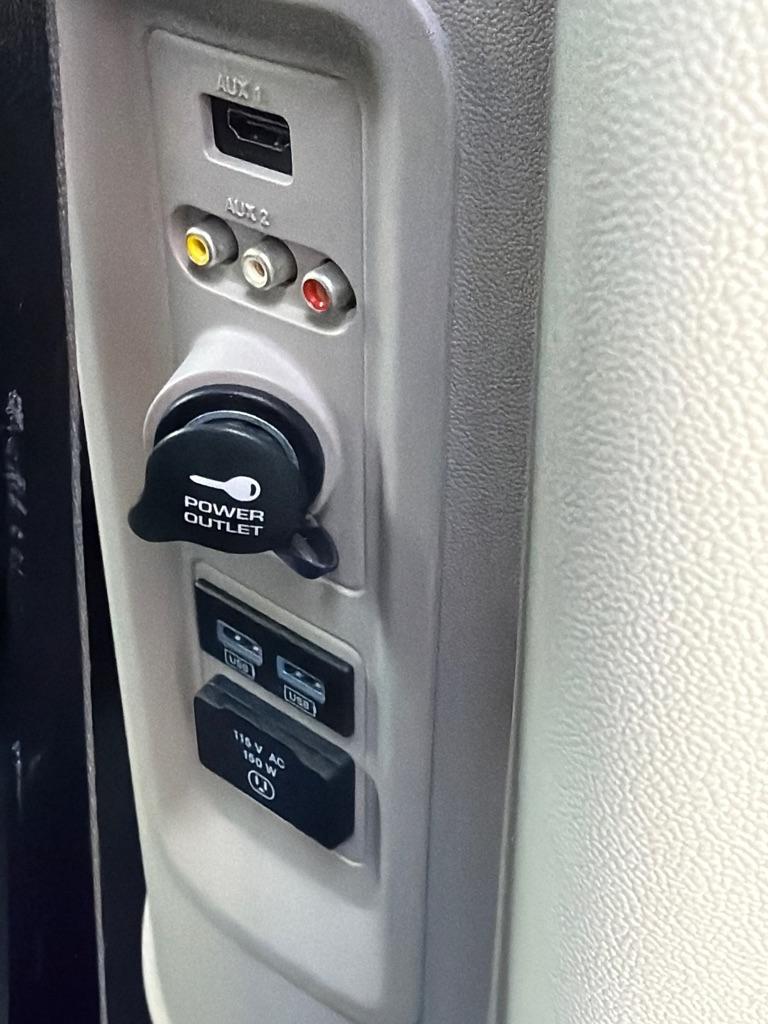 Chrysler Town & Country  2014