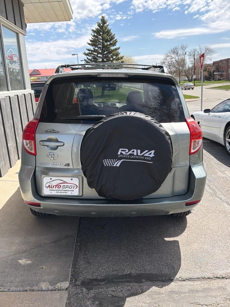 Toyota RAV4  2007