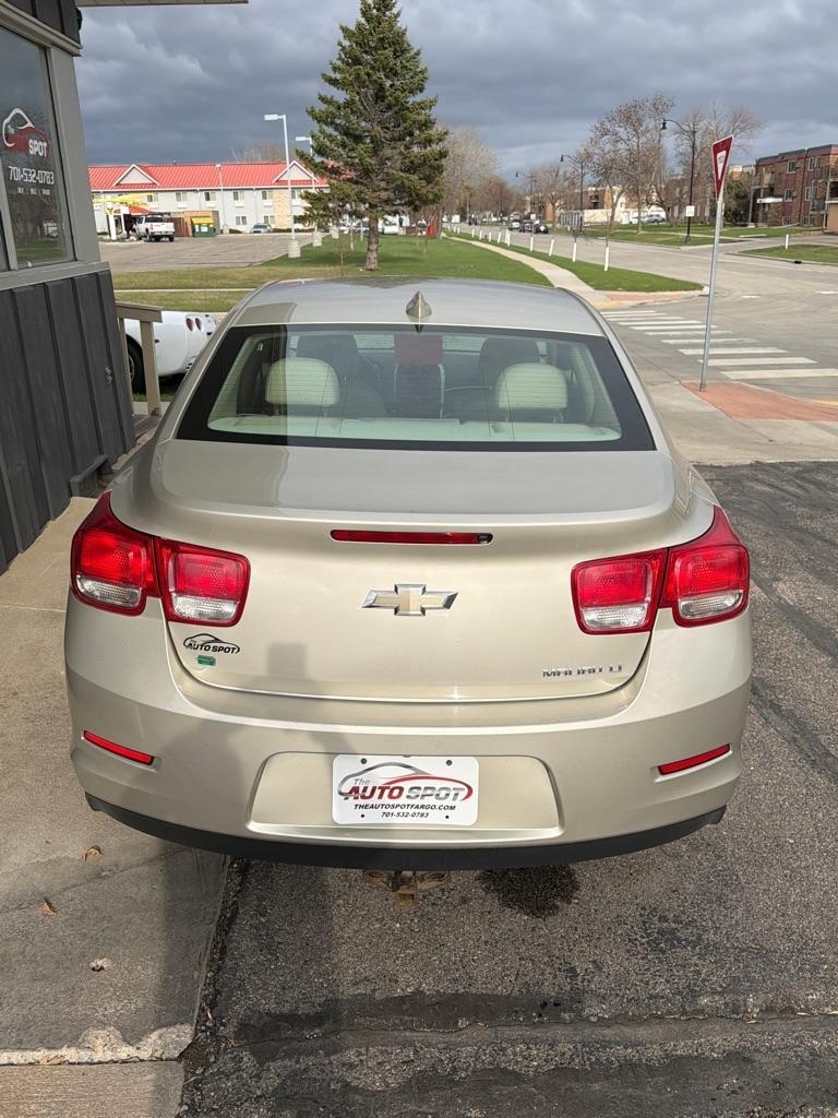 Chevrolet Malibu  2015