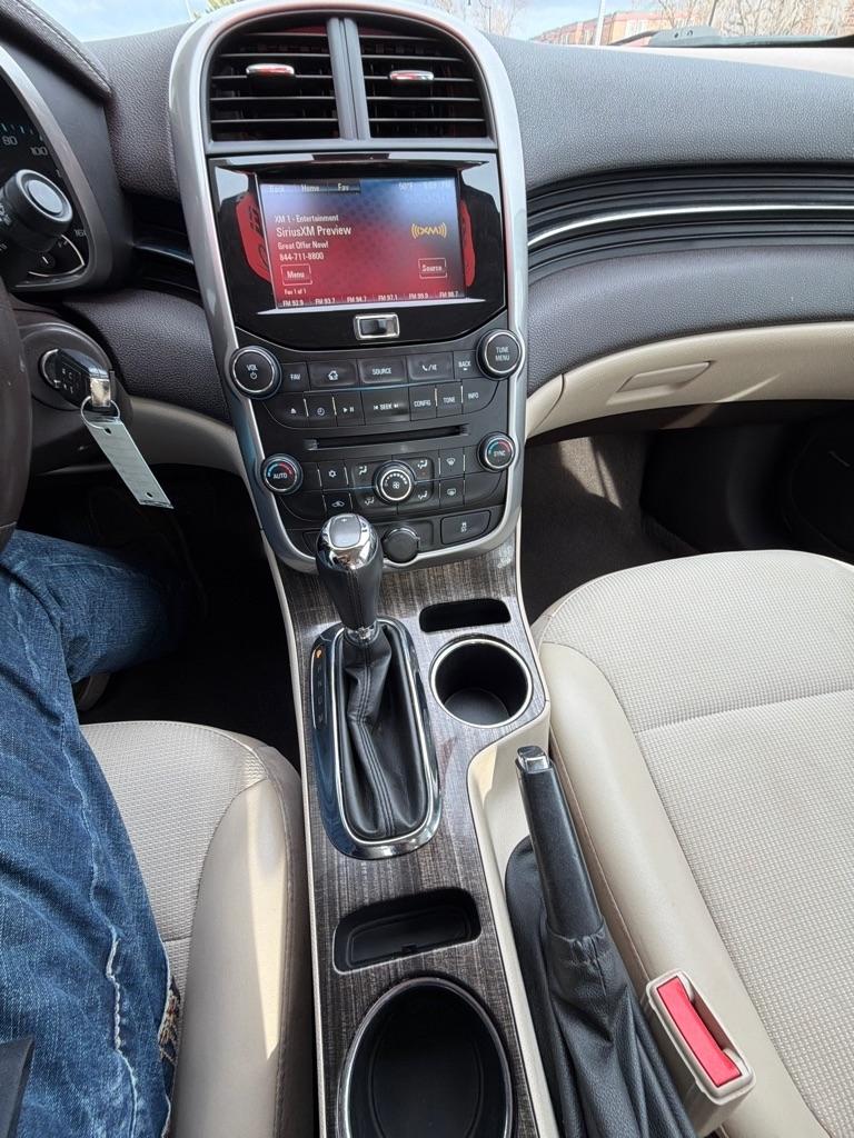 Chevrolet Malibu  2015