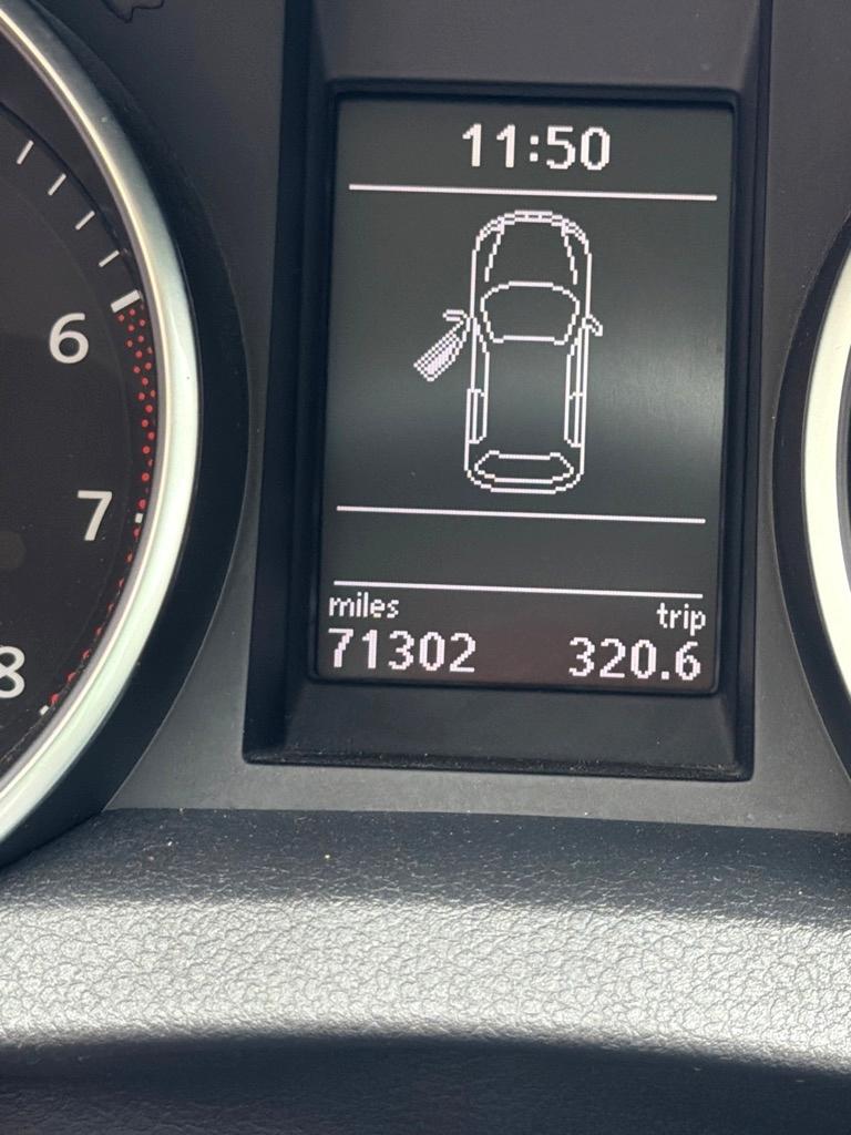 Volkswagen Golf  2011