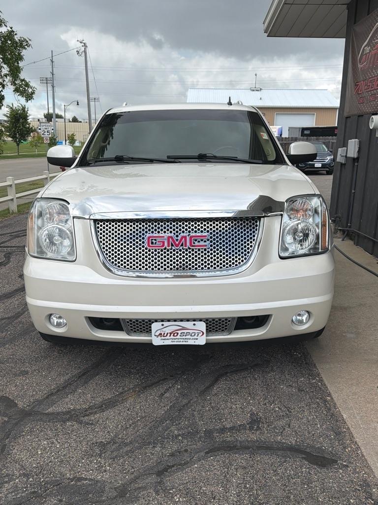 GMC Yukon Denali  2014