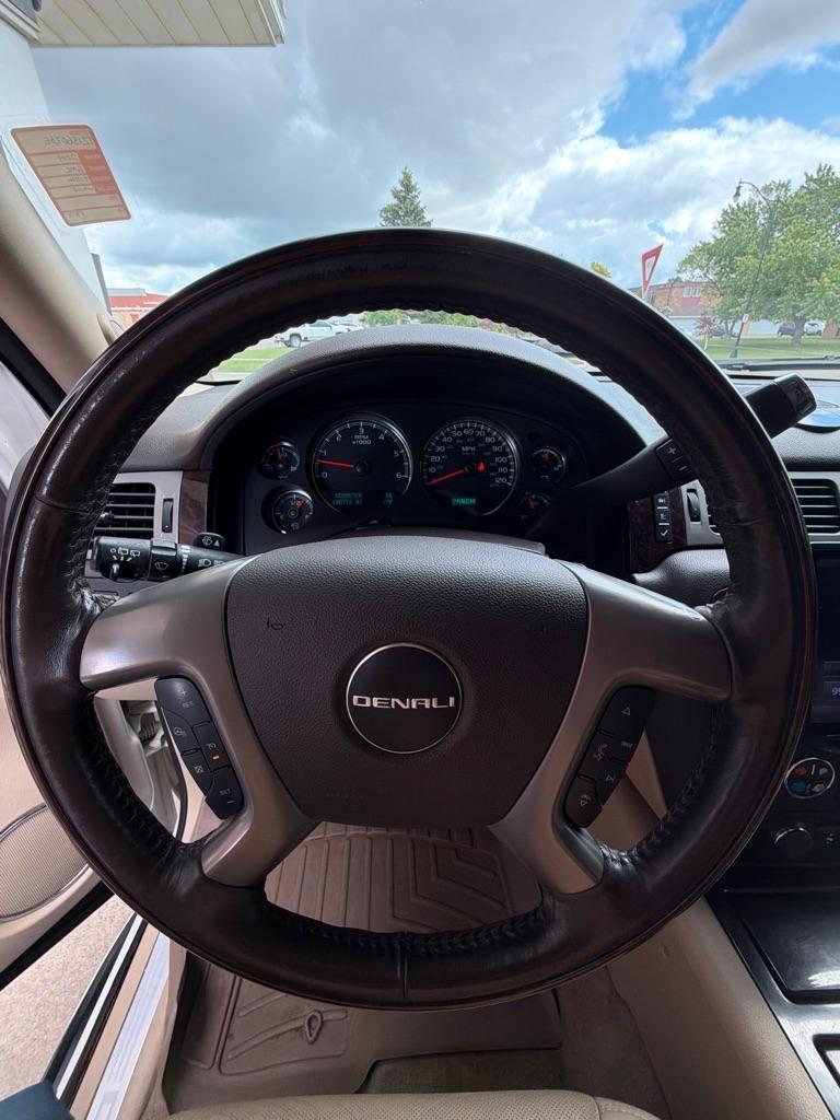 GMC Yukon Denali  2014