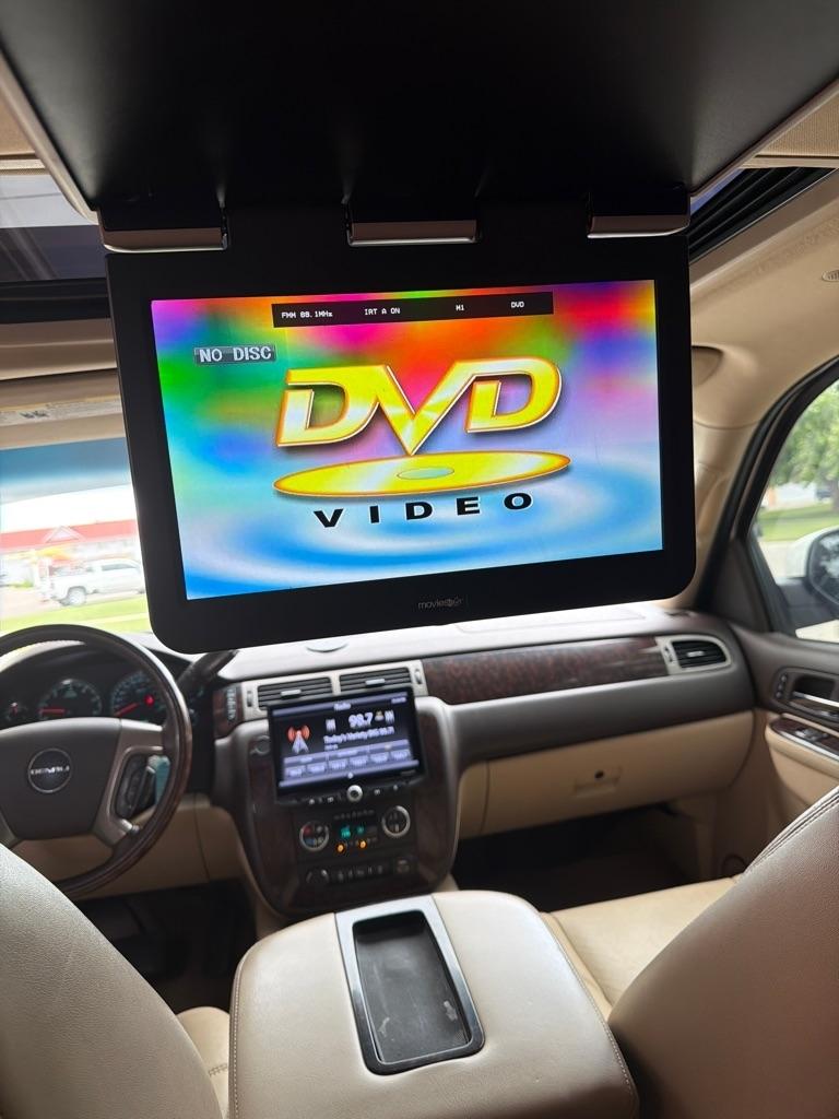 GMC Yukon Denali  2014