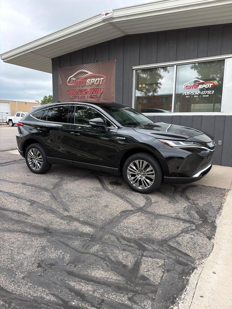 Toyota Venza  2021