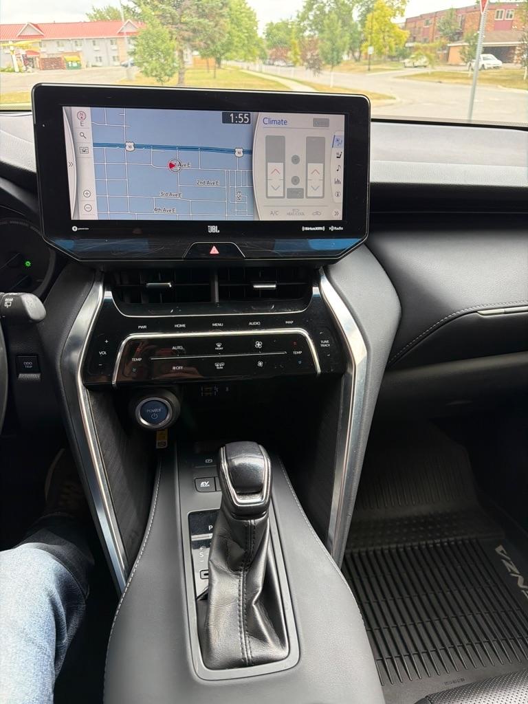 Toyota Venza  2021