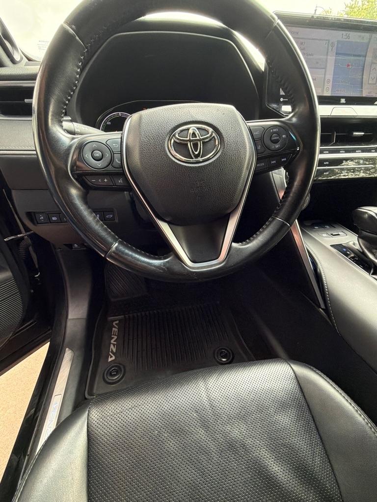 Toyota Venza  2021