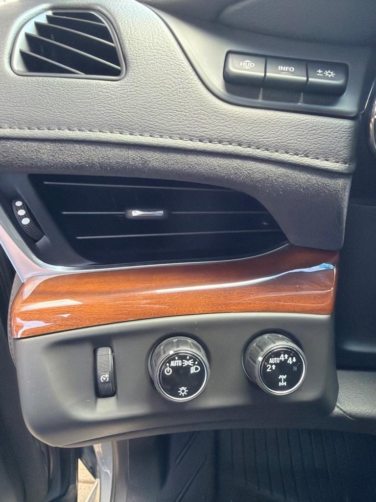 Cadillac Escalade  2020
