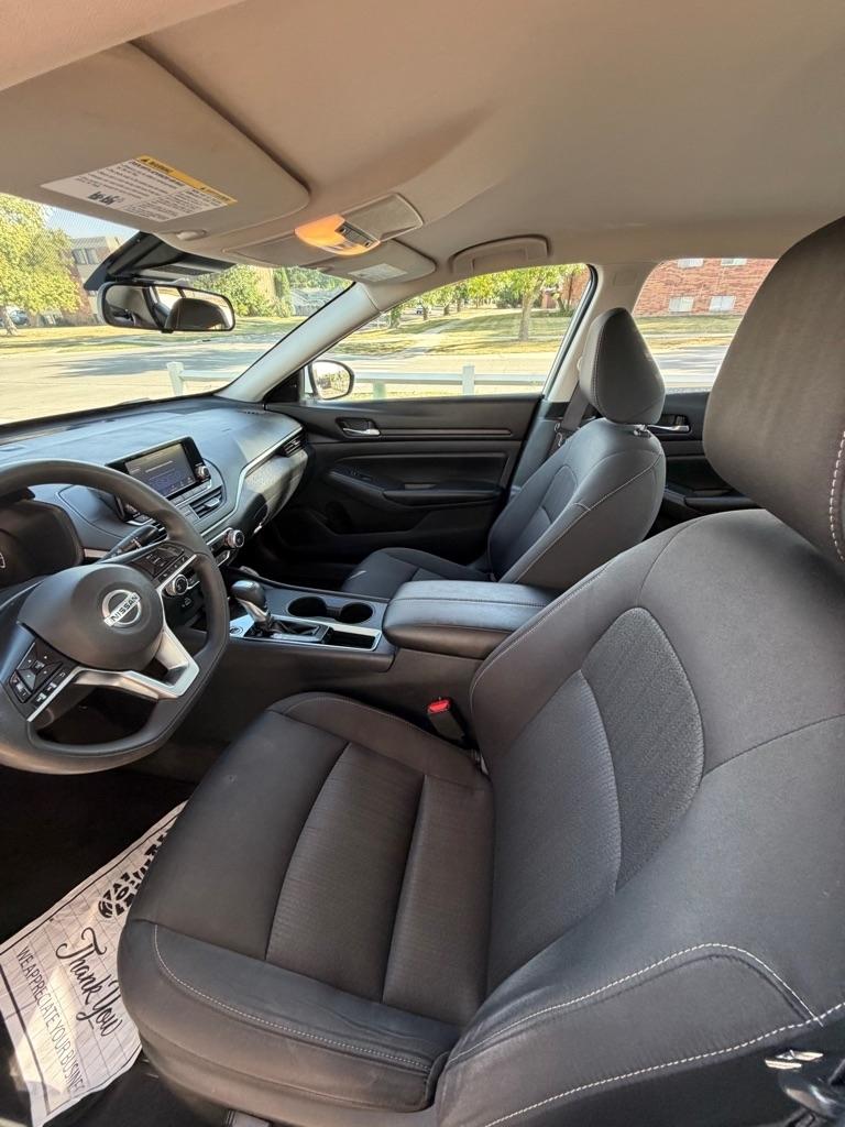 Nissan Altima  2021