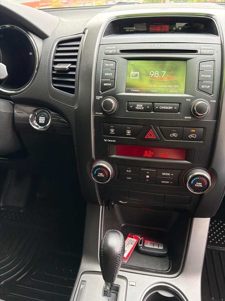 Kia Sorento  2012