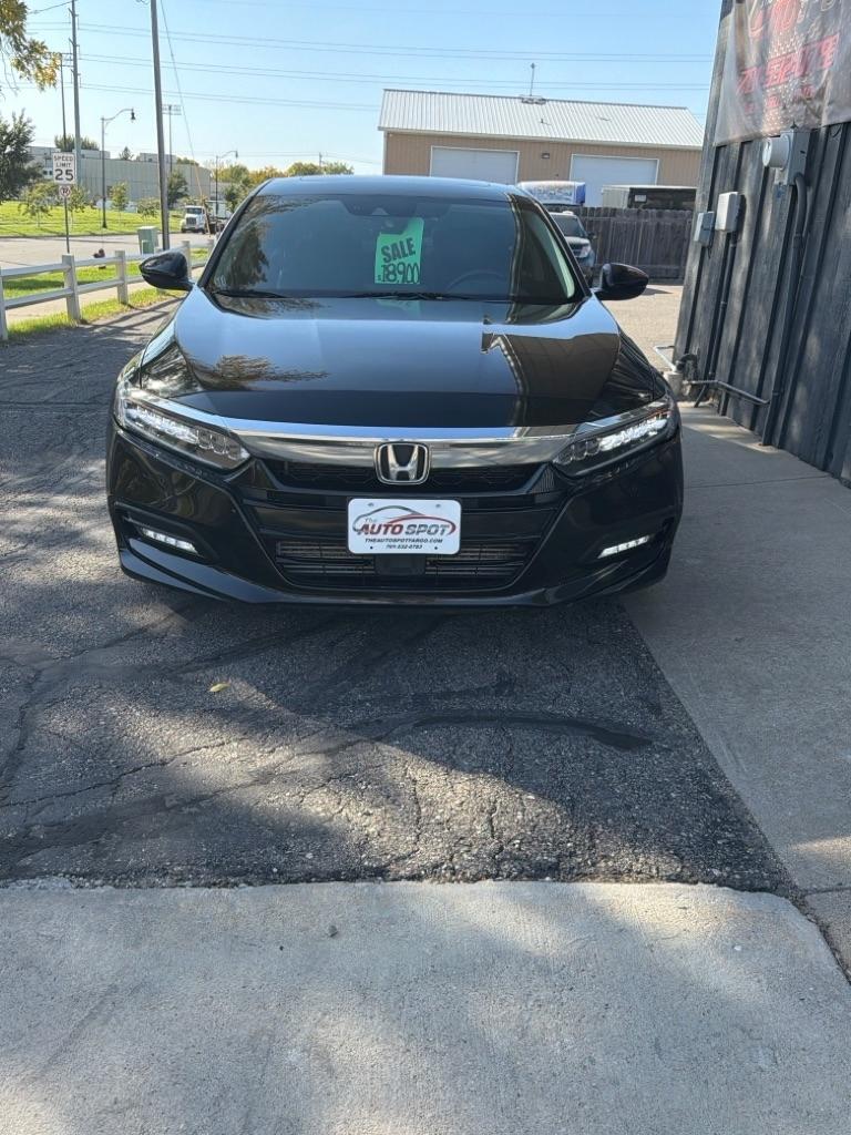  2018 Honda Accord 1.5T Touring FWD   
