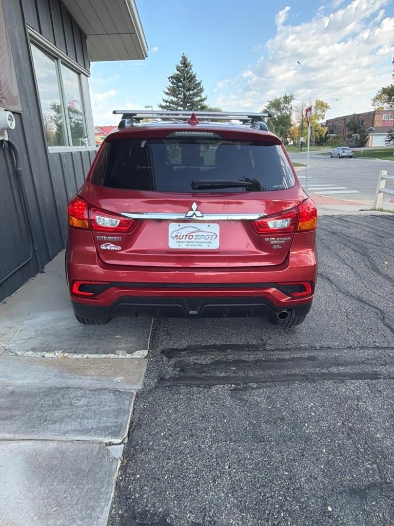 Mitsubishi Outlander Sport  2018
